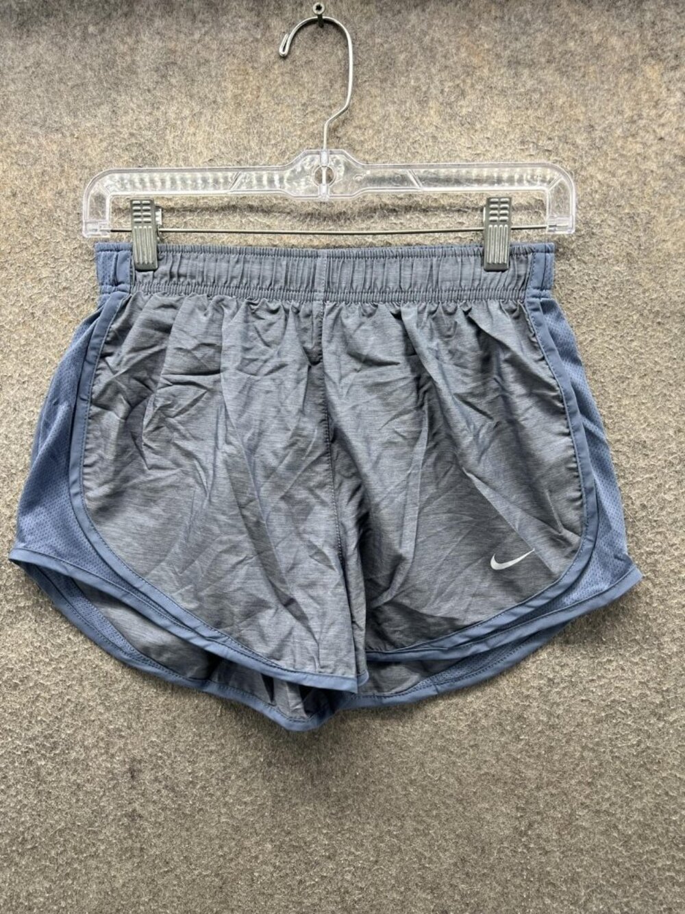 Nike Dri-FIT Shorts Womens Small Gray 3 In Running Athletic Lined Quick Dry Gym